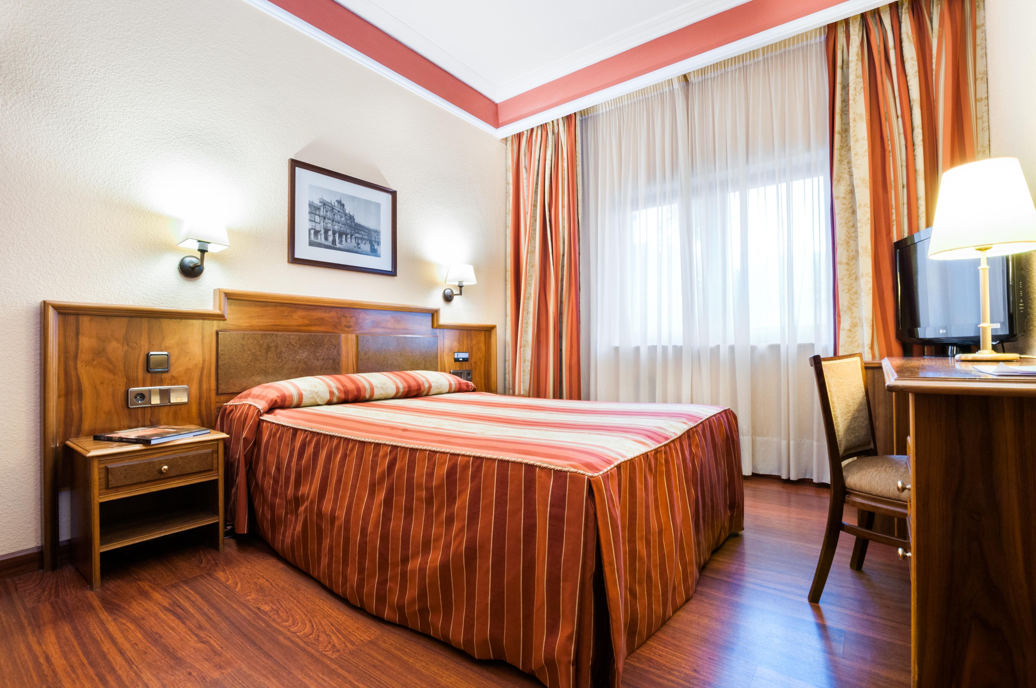 Hotel Crisol Regio Santa Marta de Tormes Zewnętrze zdjęcie